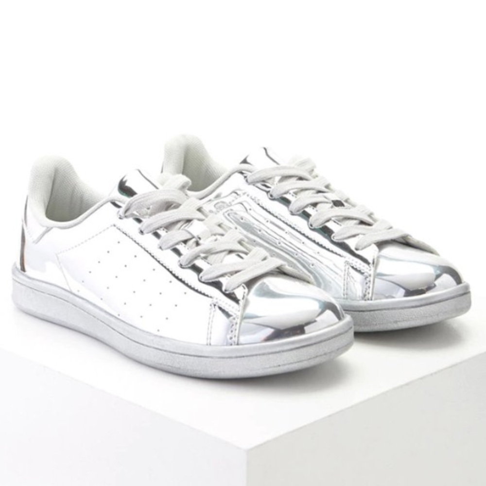 Metallic lace up sneakers - silver / mirror
